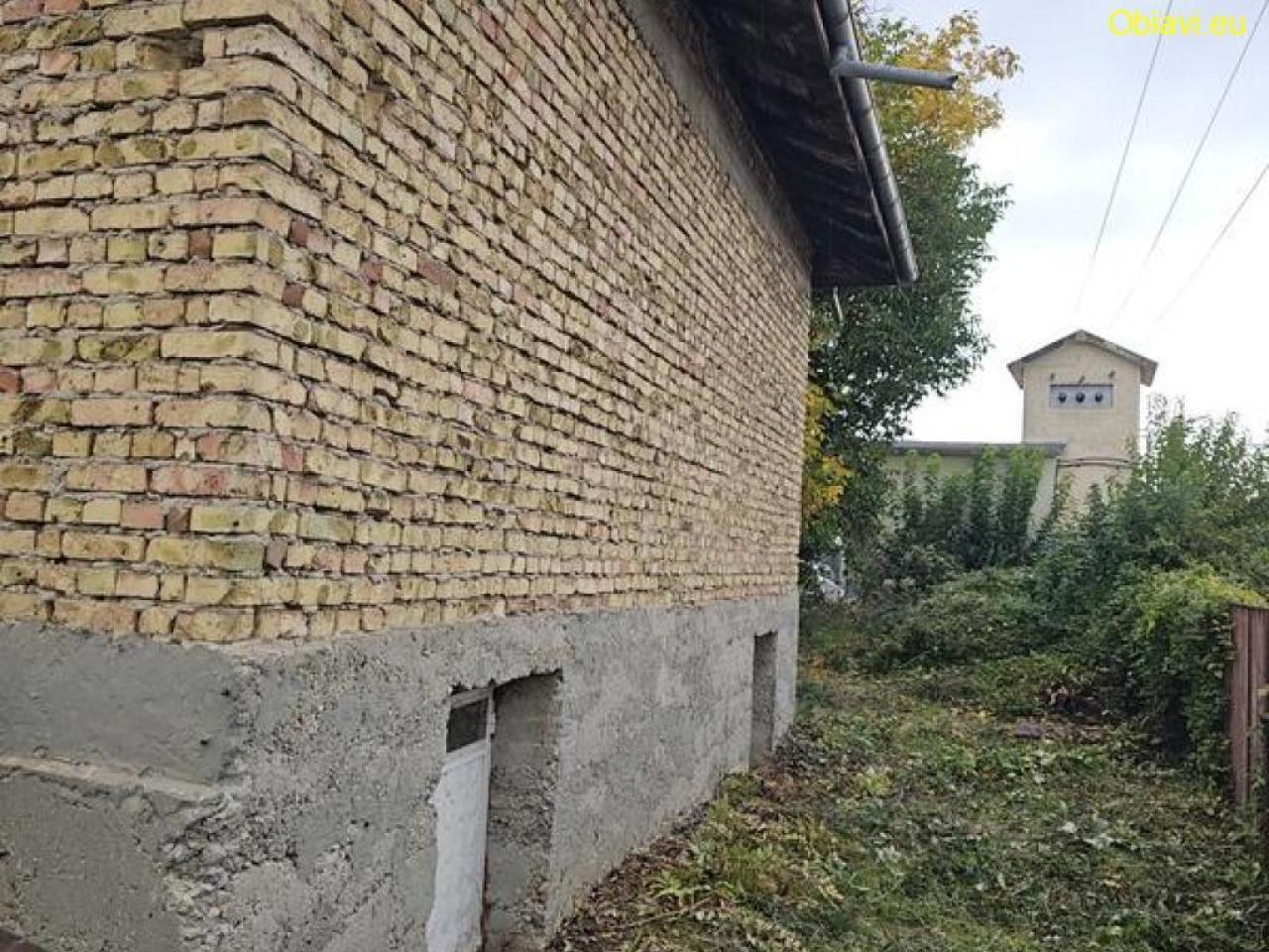 Продавам производствена сграда в гр. Велики Преслав Продавам производствена сграда в гр. Велики Преслав
