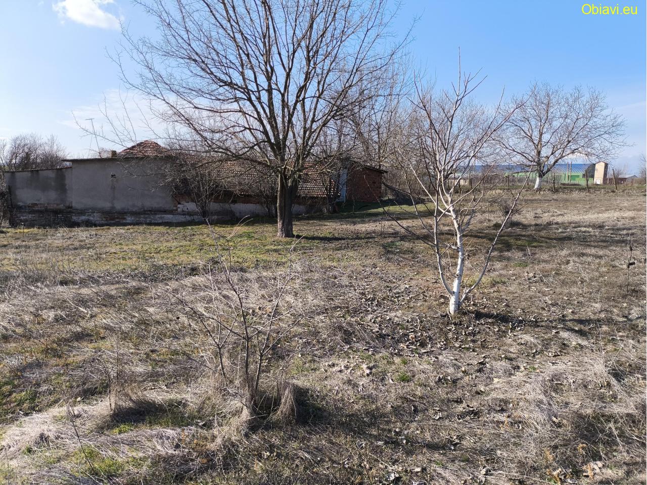 АТРАКТИВЕН ПАРЦЕЛ в село Яздач - за Жилищно строителство, Каравана или ФЕЦ - ИЗГОДНО