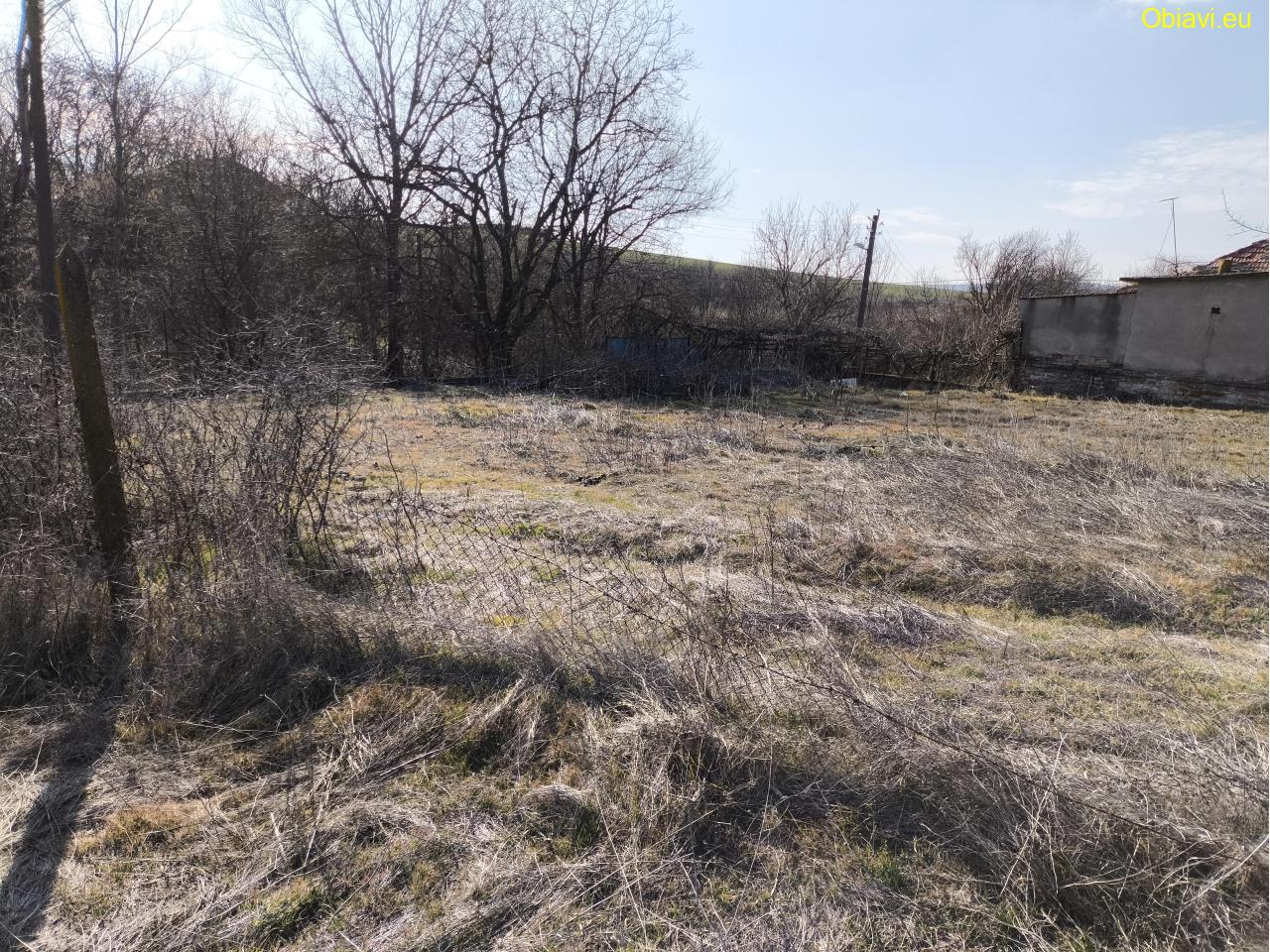 АТРАКТИВЕН ПАРЦЕЛ в село Яздач - за Жилищно строителство, Каравана или ФЕЦ - ИЗГОДНО