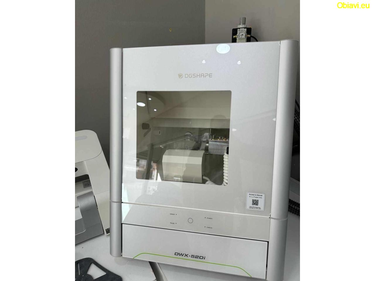 5-осна зъботехническа фреза Roland DWX-52D