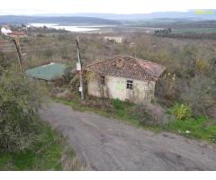 Продавам къща в с. Ловец